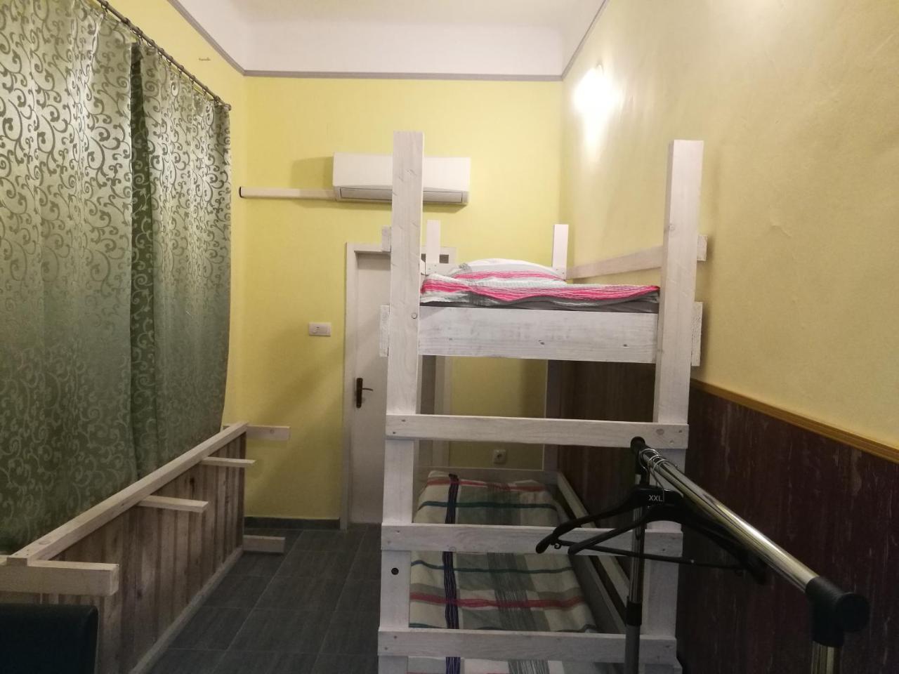 Hostel Horgos Centar Eksteriør bilde